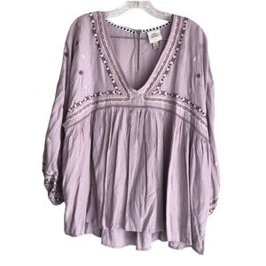 Knox Rose BOHO peasant top Size XL Pink
Embroidered 100% Rayon Peasant